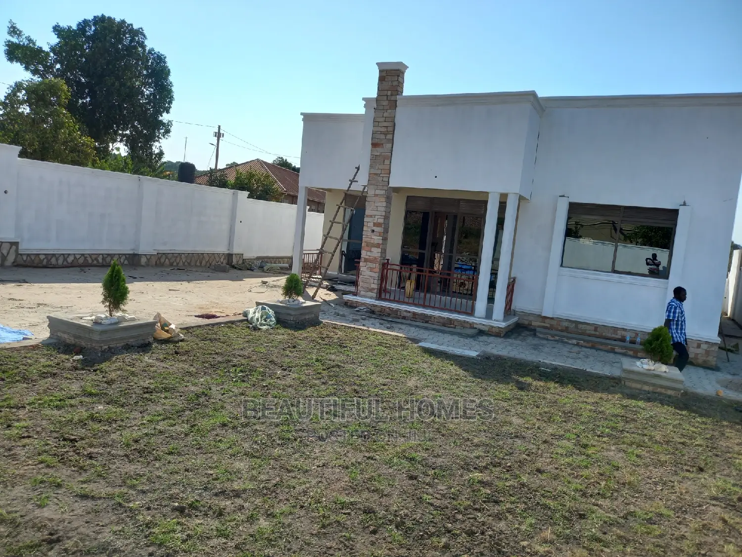 Furnished 4bdrm Bungalow in Kira for Sale in Kira