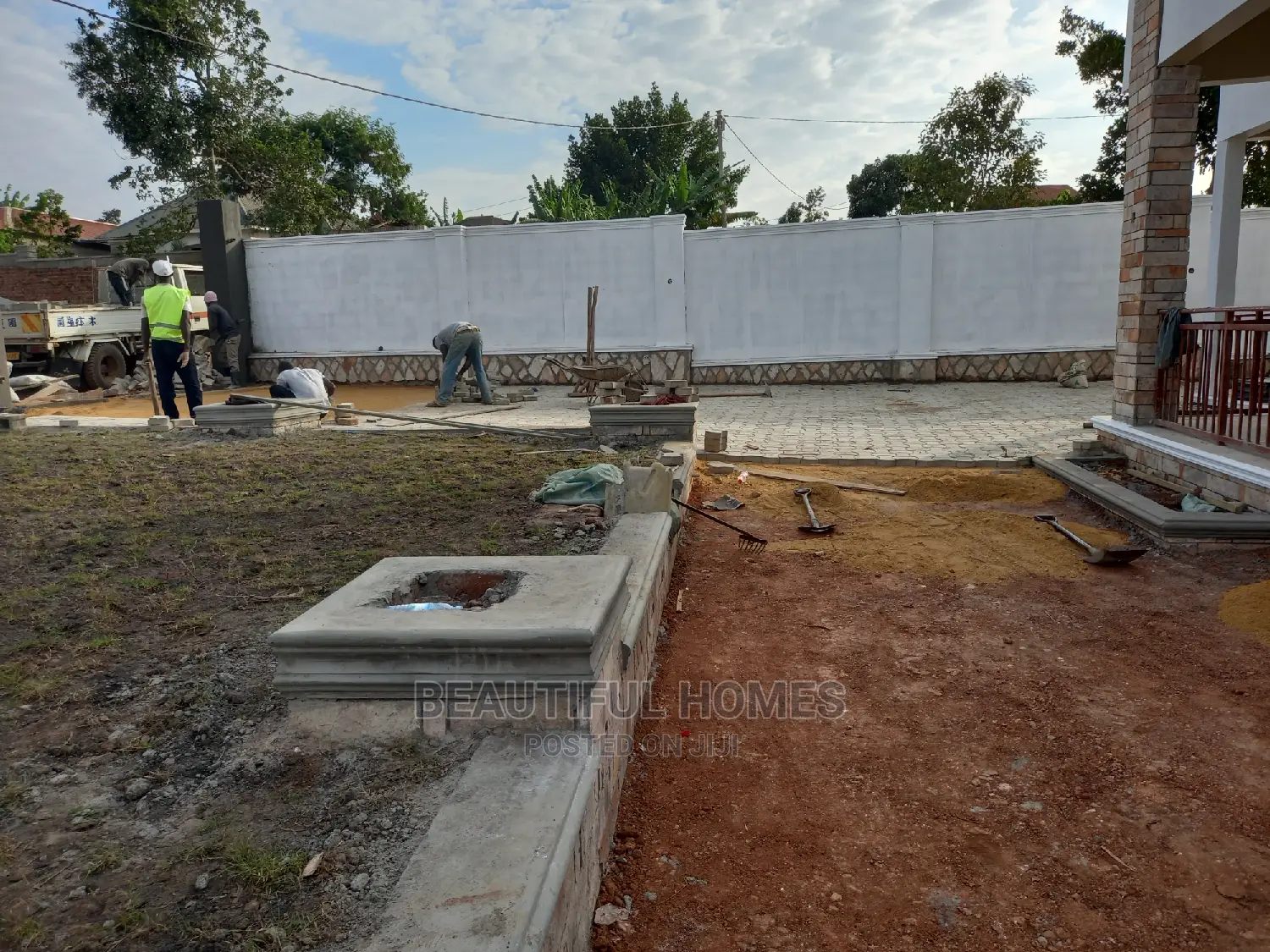 Furnished 4bdrm Bungalow in Kira for Sale in Kira