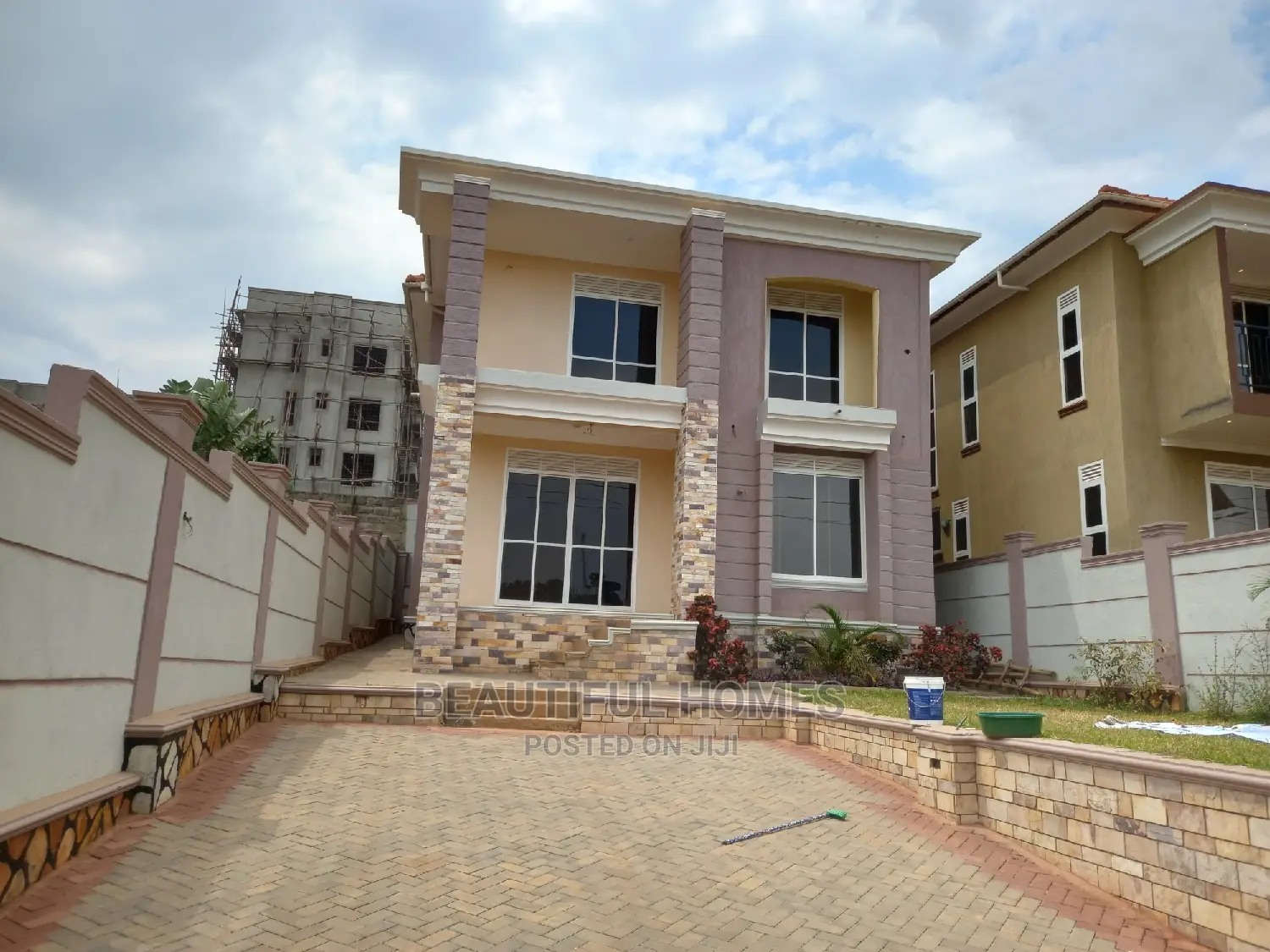 Furnished 4bdrm House in Kira Rich for Sale in Kira