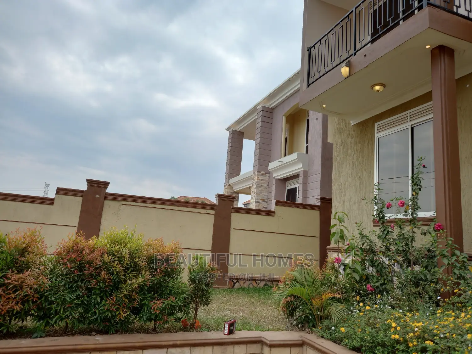 Furnished 4bdrm Mansion in Kira Modern for Sale in Kira