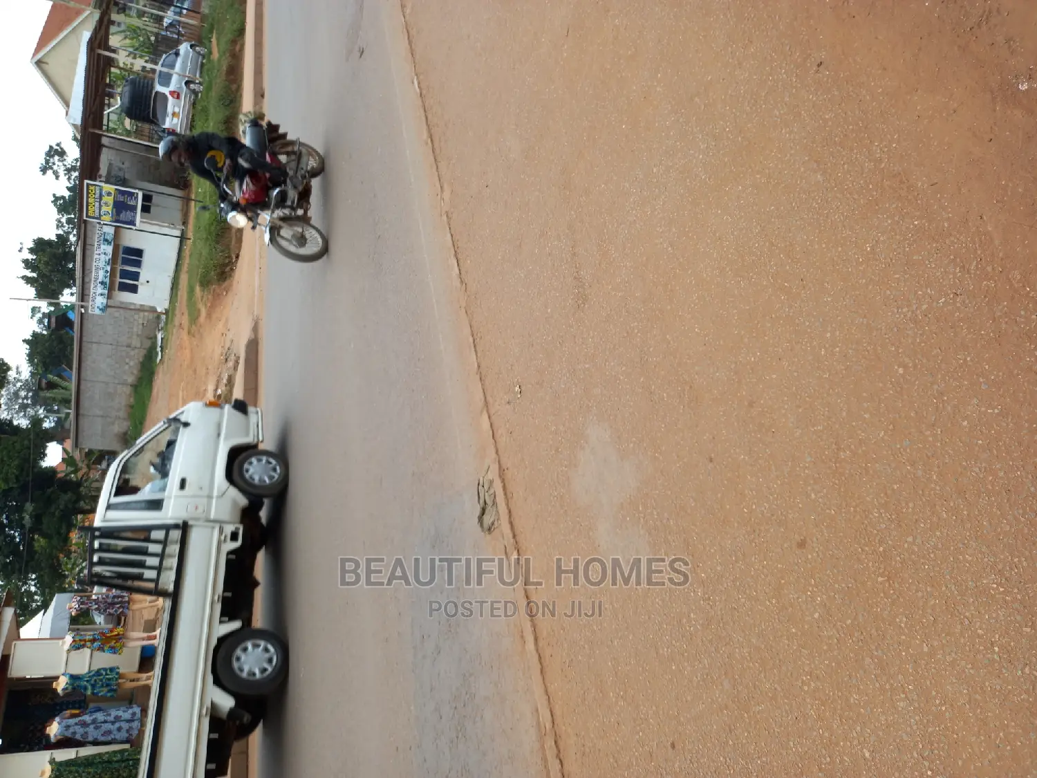 Kyaliwajjara Commercial Plot on Sell in Central Division