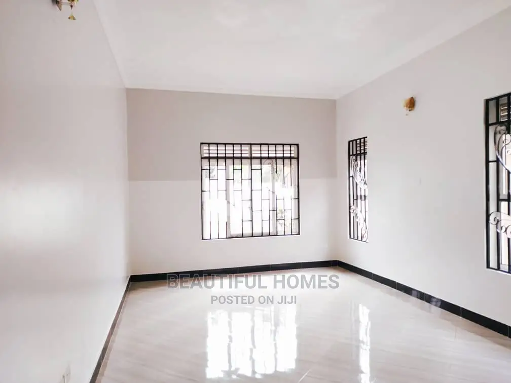 Furnished 4bdrm House in Kira for Sale in Kira
