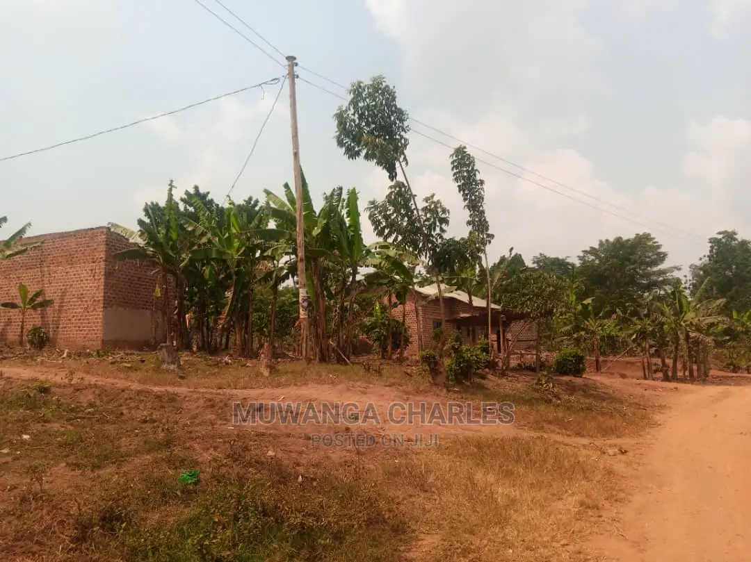 100by50ft Plot of Land for Sale at Bombo in Central Division