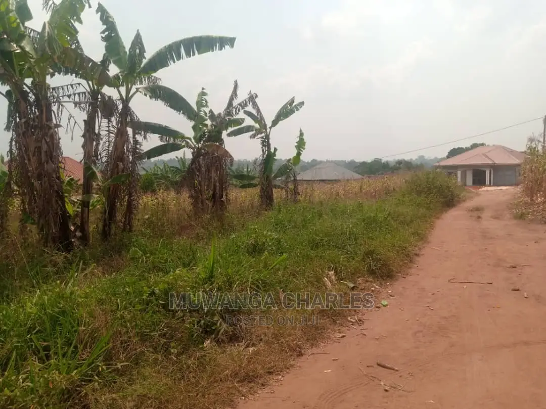 100by50ft Plot of Land for Sale at Bombo in Central Division