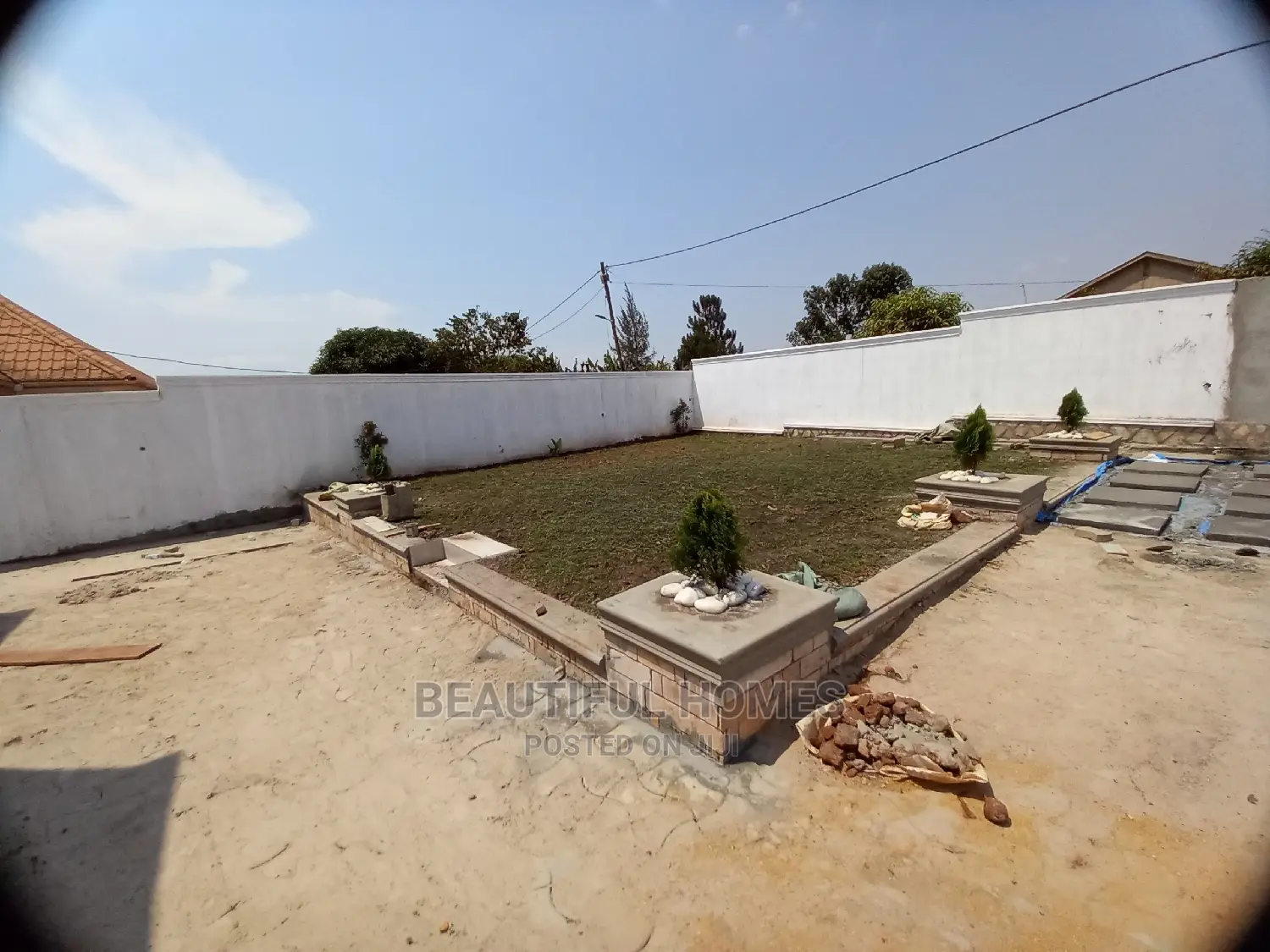 Furnished 4bdrm Bungalow in Kira for Sale in Kira