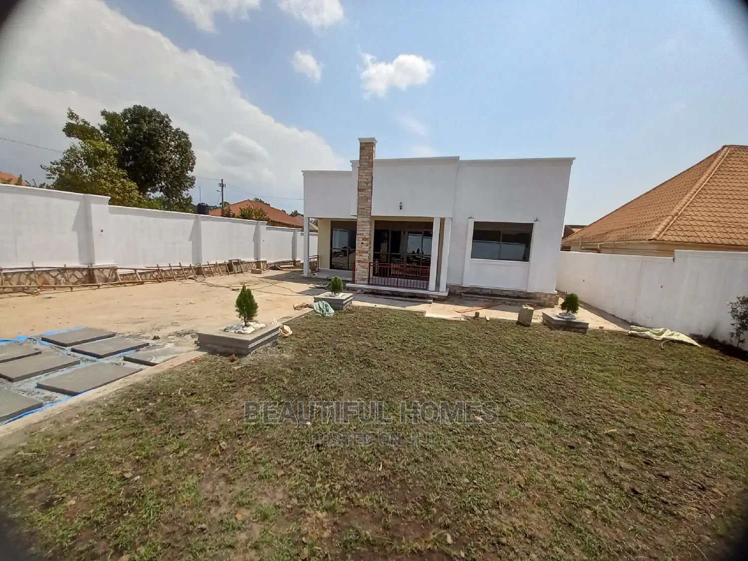 Furnished 4bdrm Bungalow in Kira for Sale in Kira