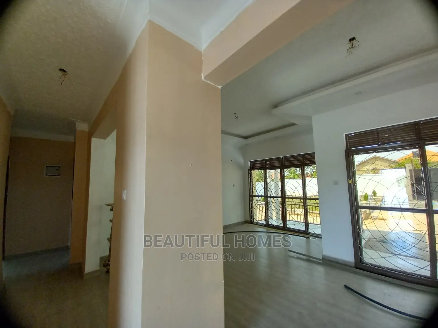 Furnished 4bdrm Bungalow in Kira for Sale in Kira