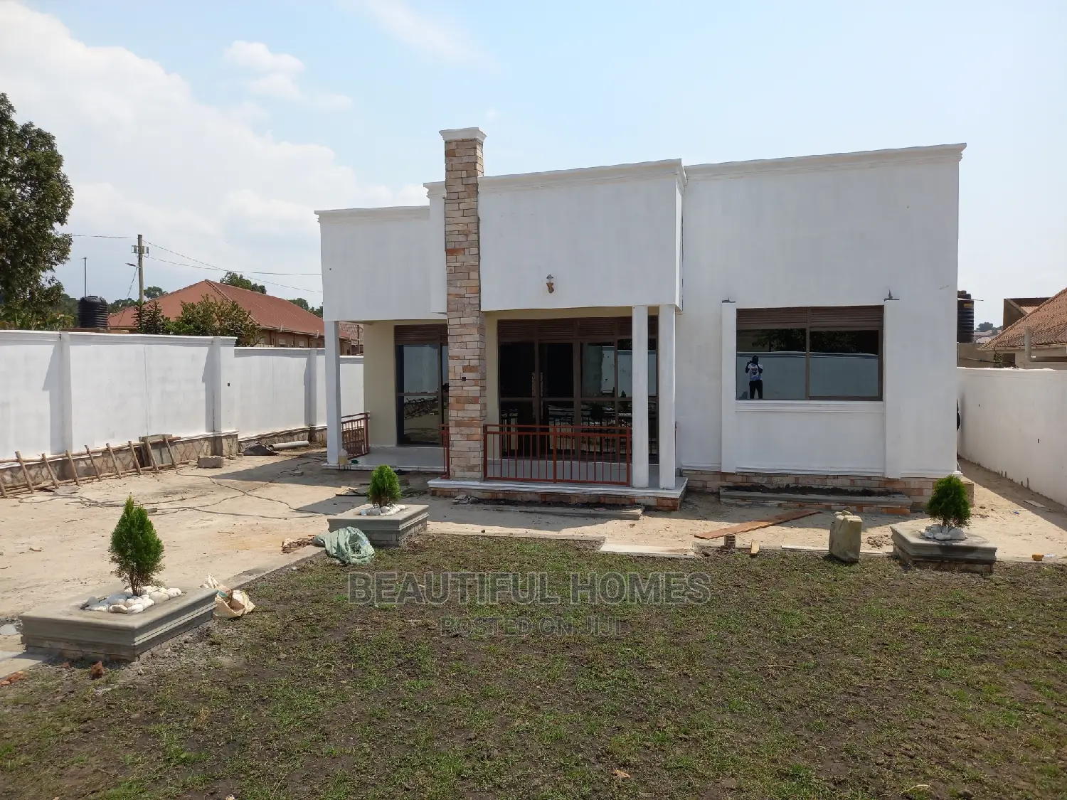 Furnished 4bdrm Bungalow in Kira for Sale in Kira