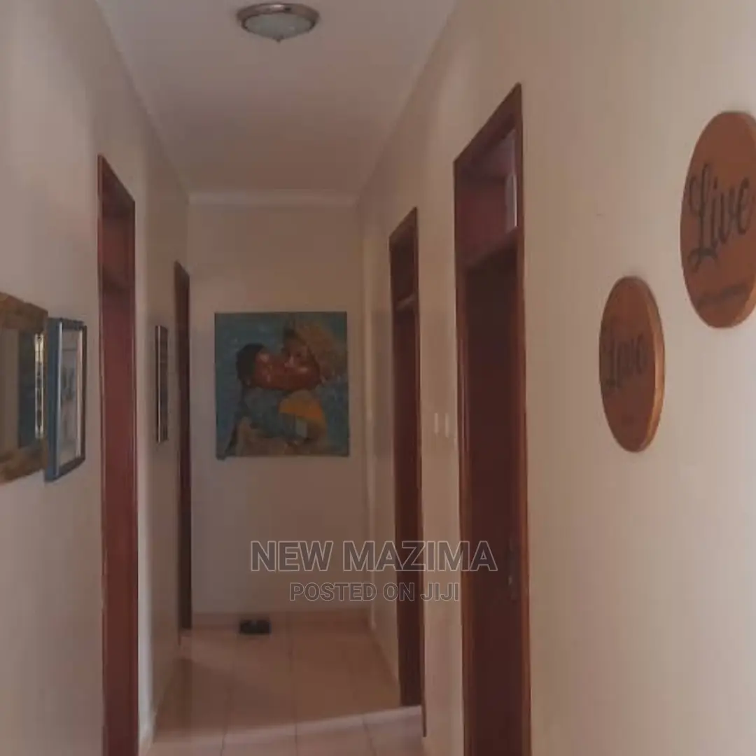4bdrm Bungalow in Makindye Town, Central Division for Sale in Central Division