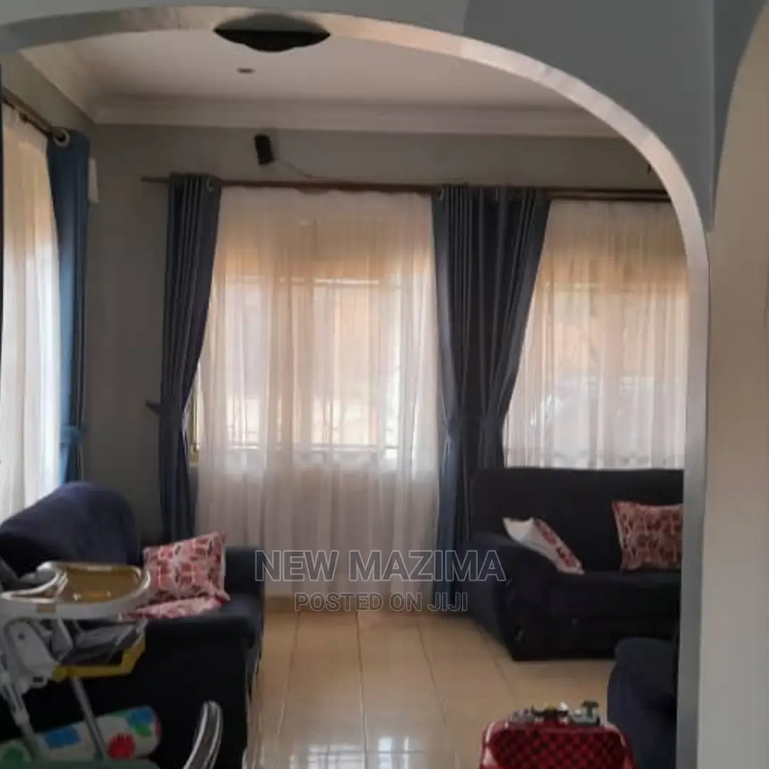4bdrm Bungalow in Makindye Town, Central Division for Sale in Central Division