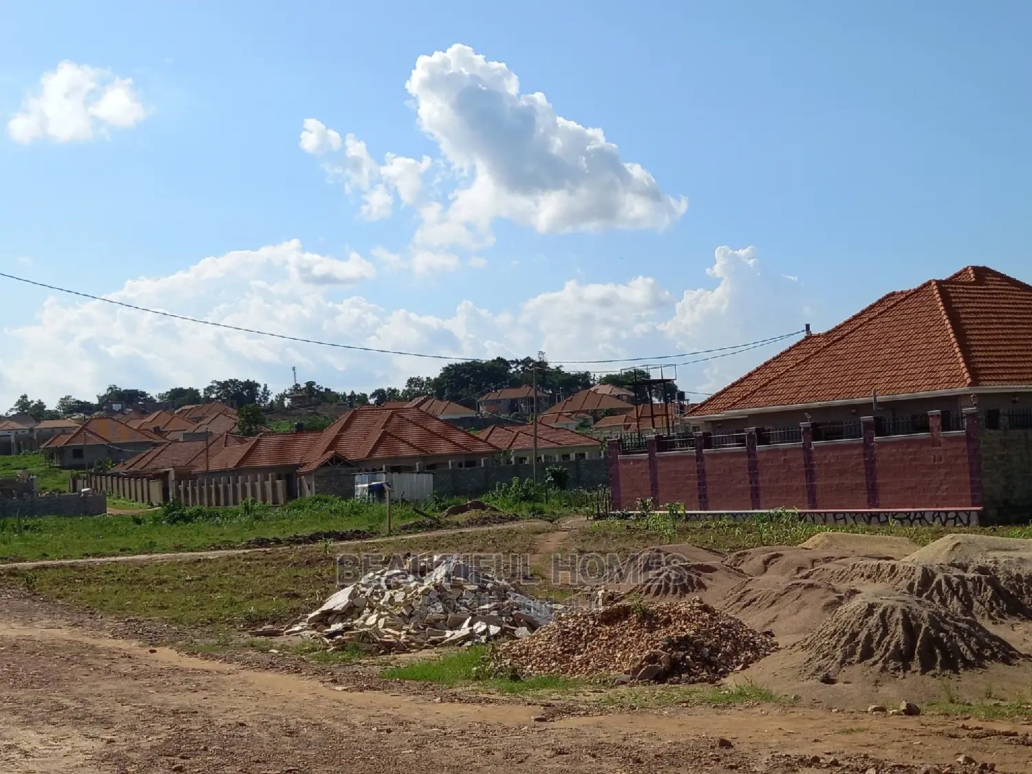 Fantastic Land for Sell in Kira