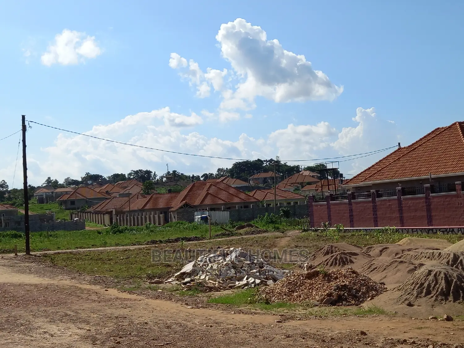 Nice Land at Kira for Sell in Kira
