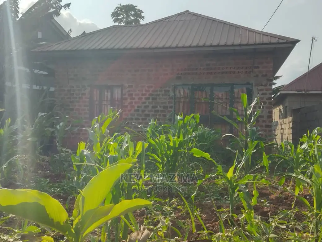 2bdrm House in Kawempe Kawanda, Central Division for Sale in Central Division
