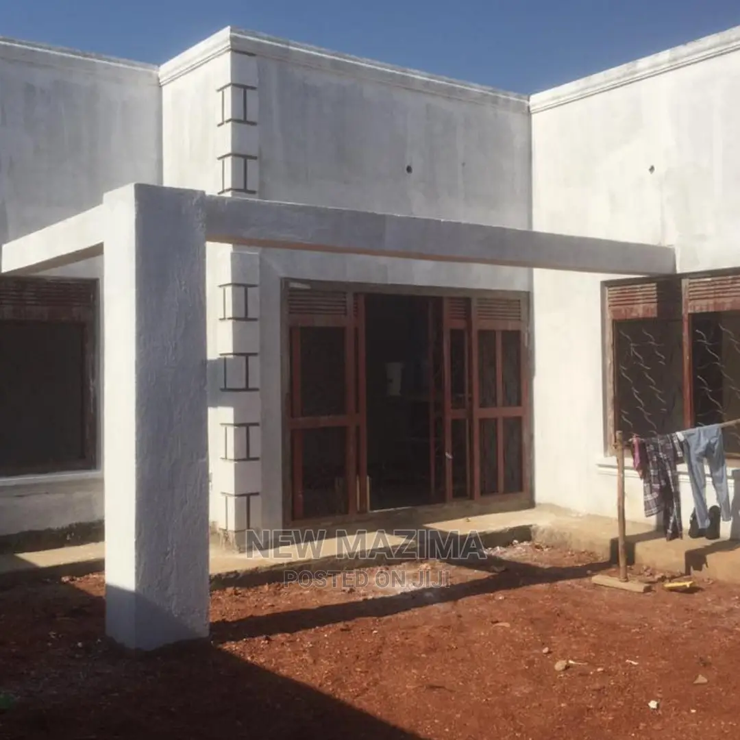3bdrm House in Munyonyo on Ntebe, Central Division for Sale in Central Division