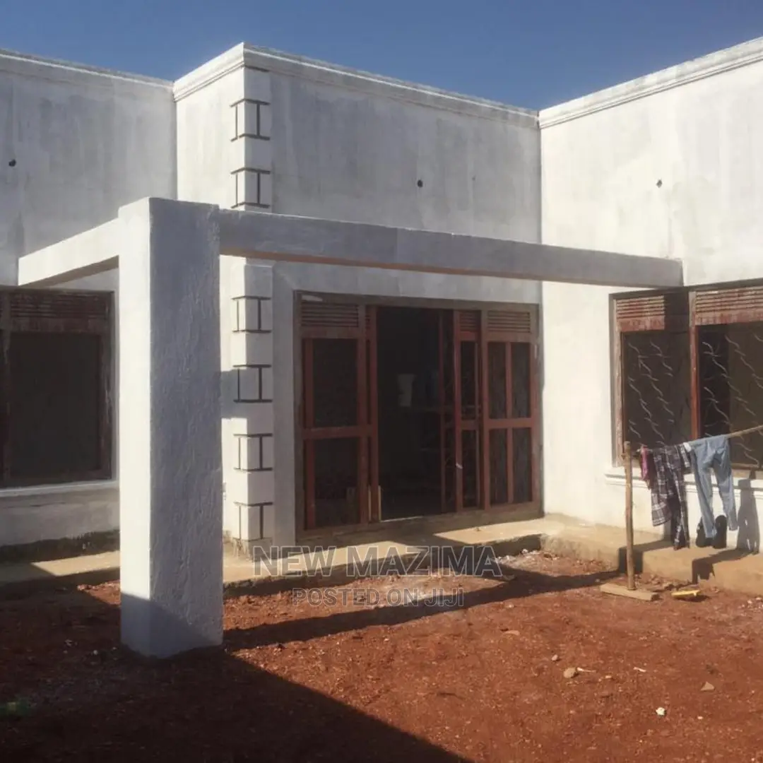 3bdrm House in Munyonyo on Ntebe, Central Division for Sale in Central Division