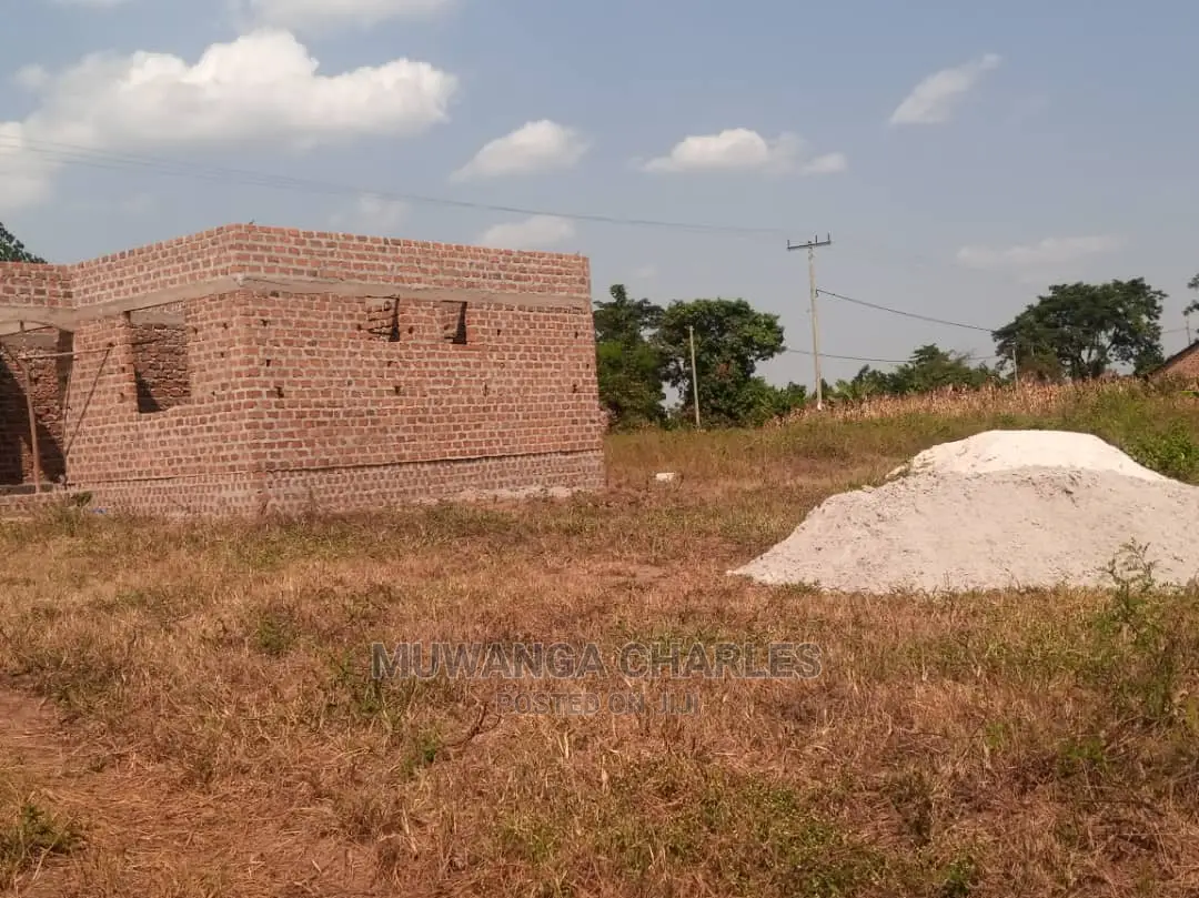 100by50ft Plot of Land for Sale at Busukuma Gayaza in Rubaga