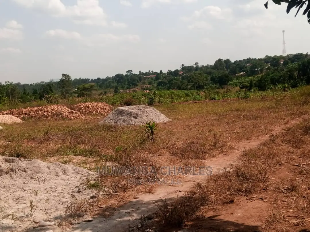 100by50ft Plot of Land for Sale at Busukuma Gayaza in Rubaga