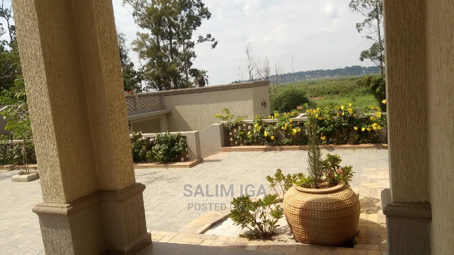 5bdrm Duplex in Kololo Property, Central Division for Rent in Central Division