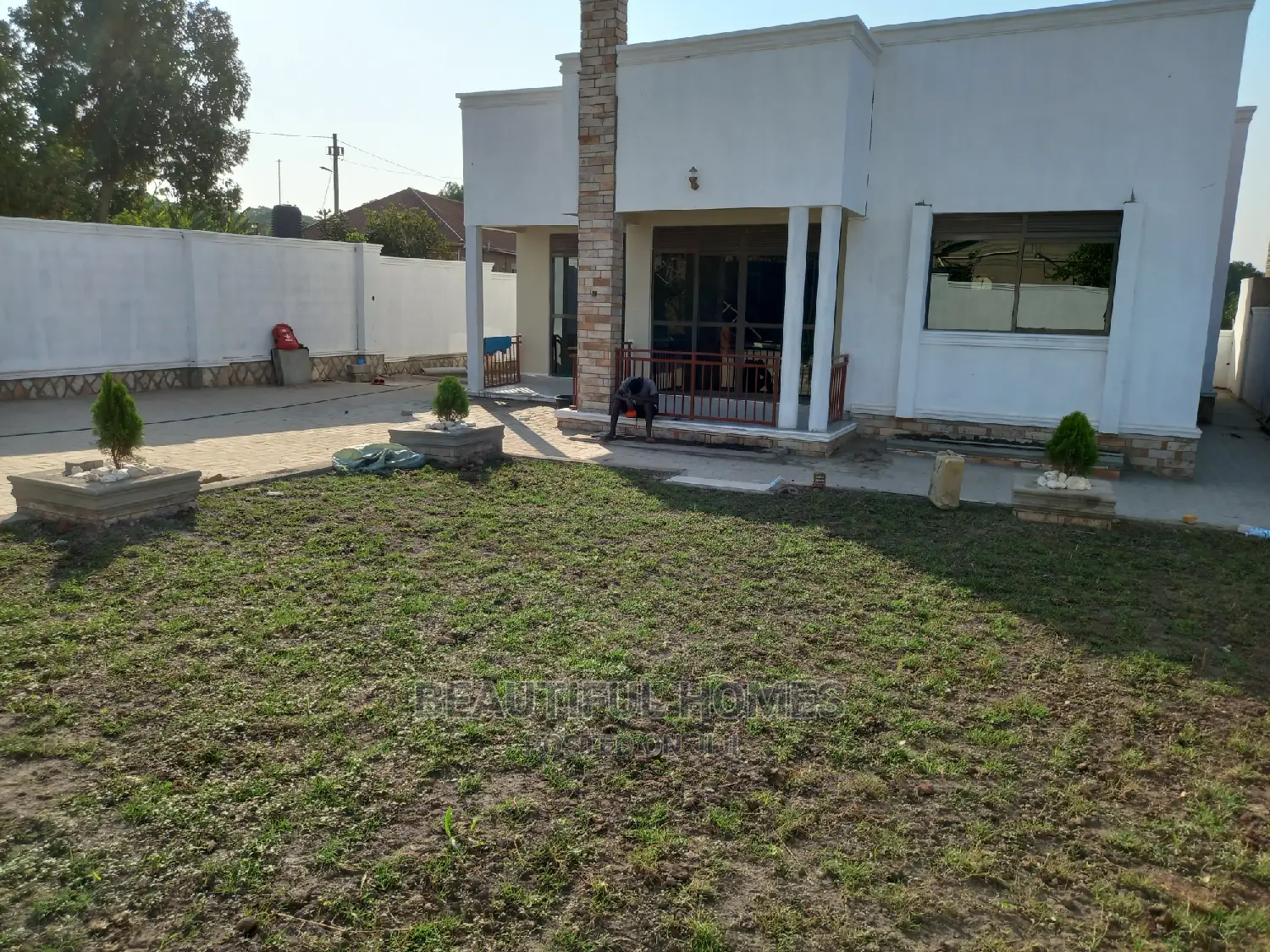 Furnished 4bdrm Bungalow in Kira for Sale in Kira