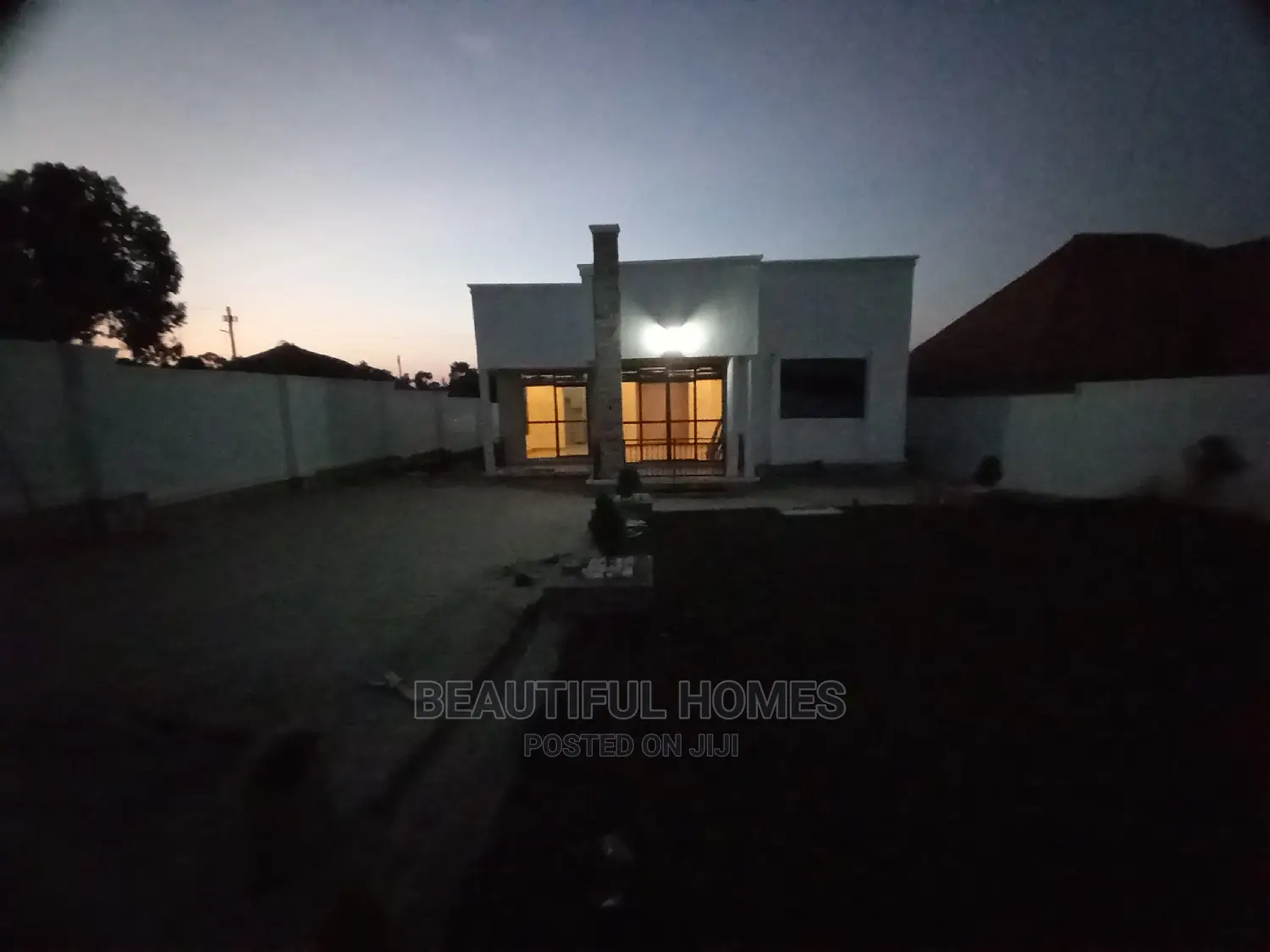 Furnished 4bdrm House in Kira for Sale in Kira