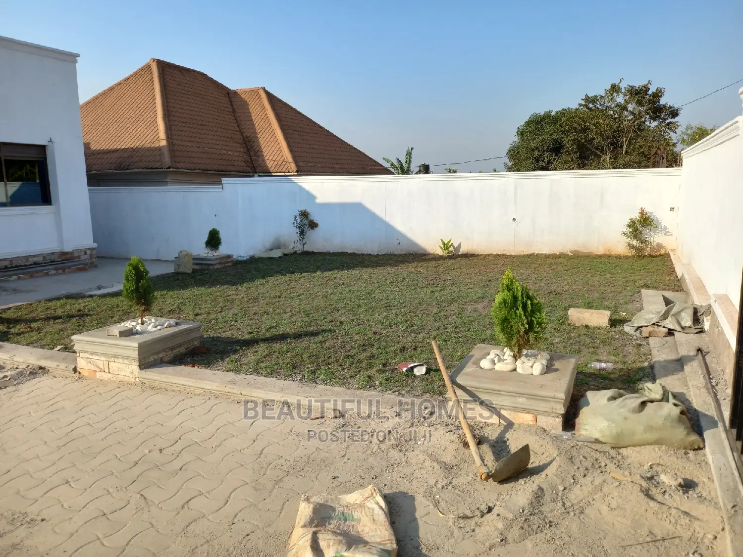 Furnished 4bdrm Maisonette in Kira for Sale in Kira