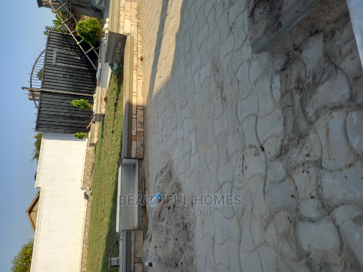 Furnished 4bdrm Maisonette in Kira for Sale in Kira