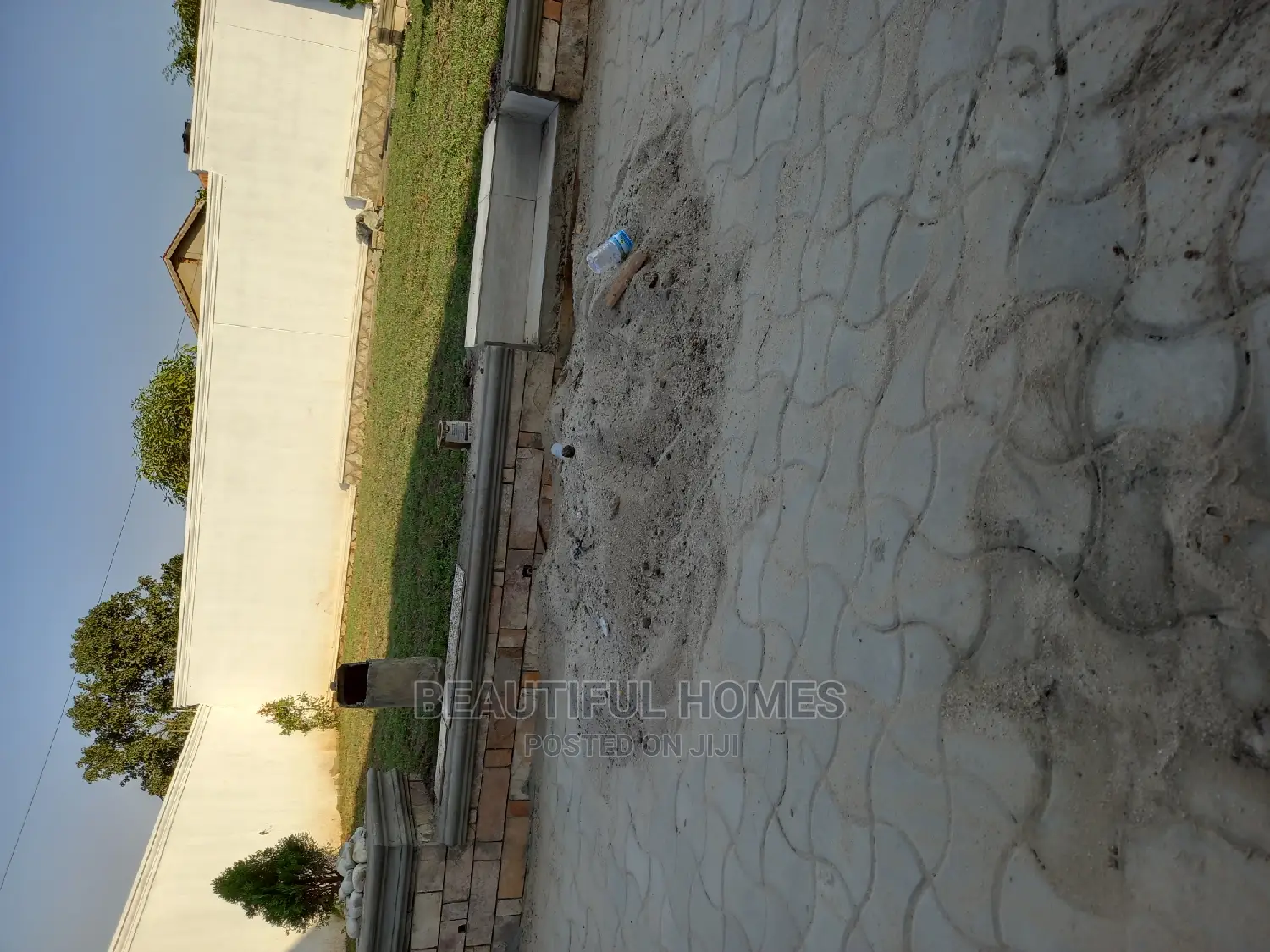 Furnished 4bdrm Maisonette in Kira for Sale in Kira