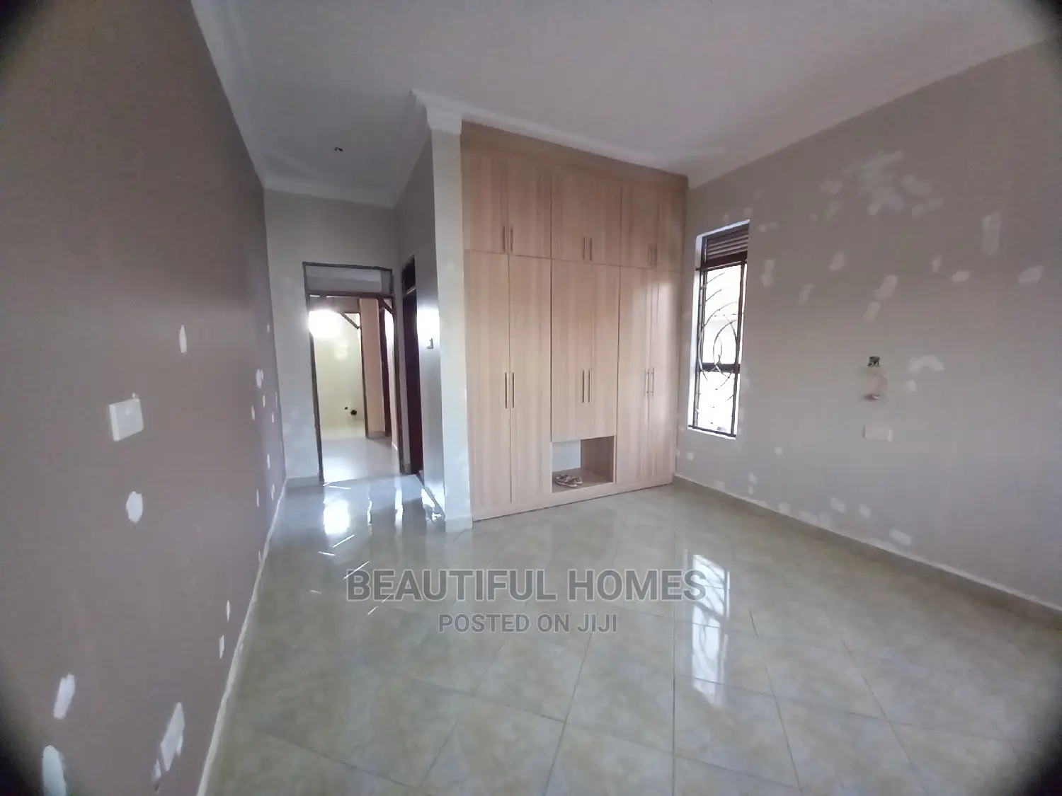 Furnished 4bdrm House in Kira for Sale in Kira