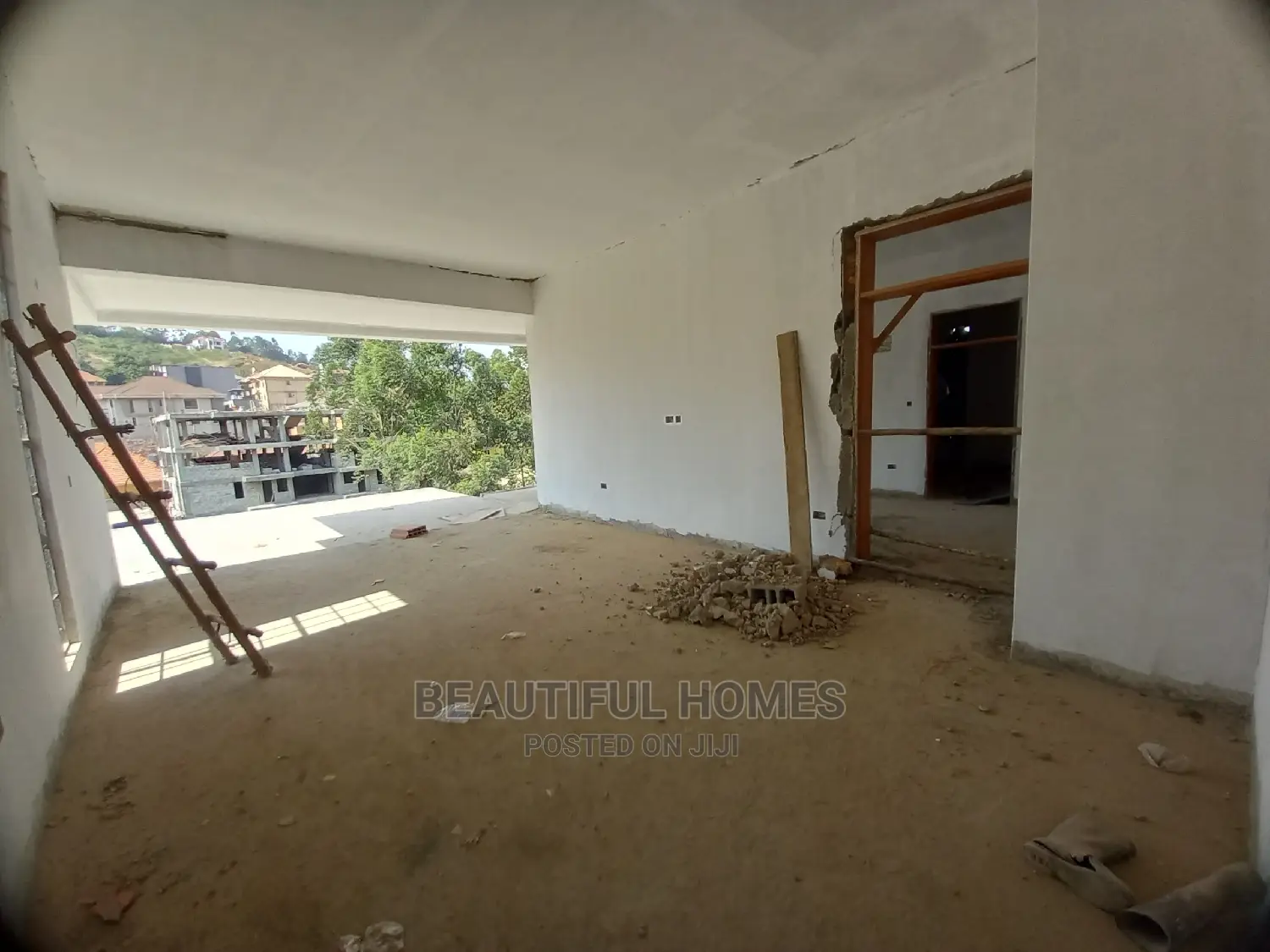 Furnished 6bdrm Mansion in Kyanja Corporate, Central Division for Sale in Central Division