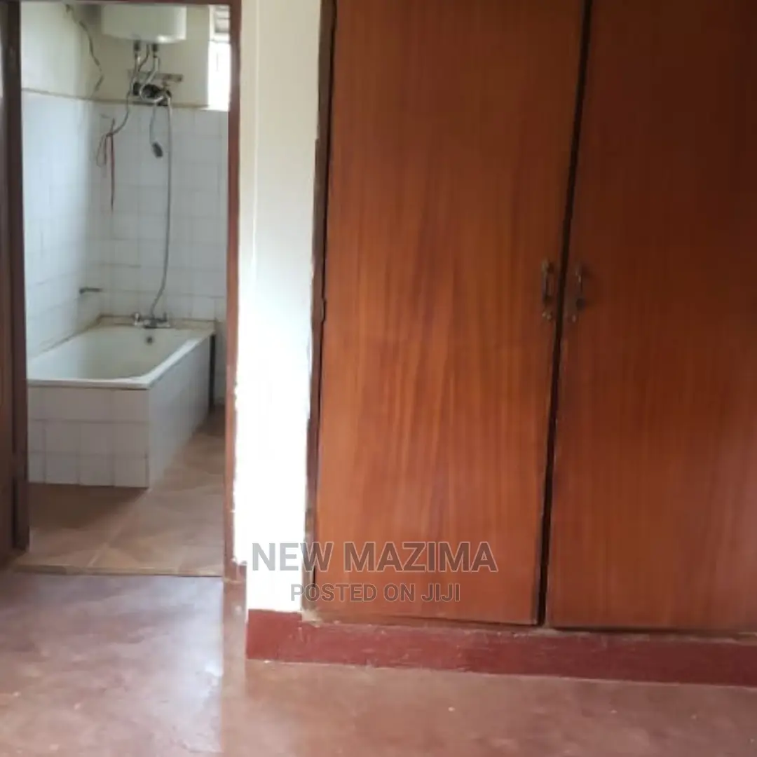 4bdrm House in Nsambya, Central Division for Sale in Central Division