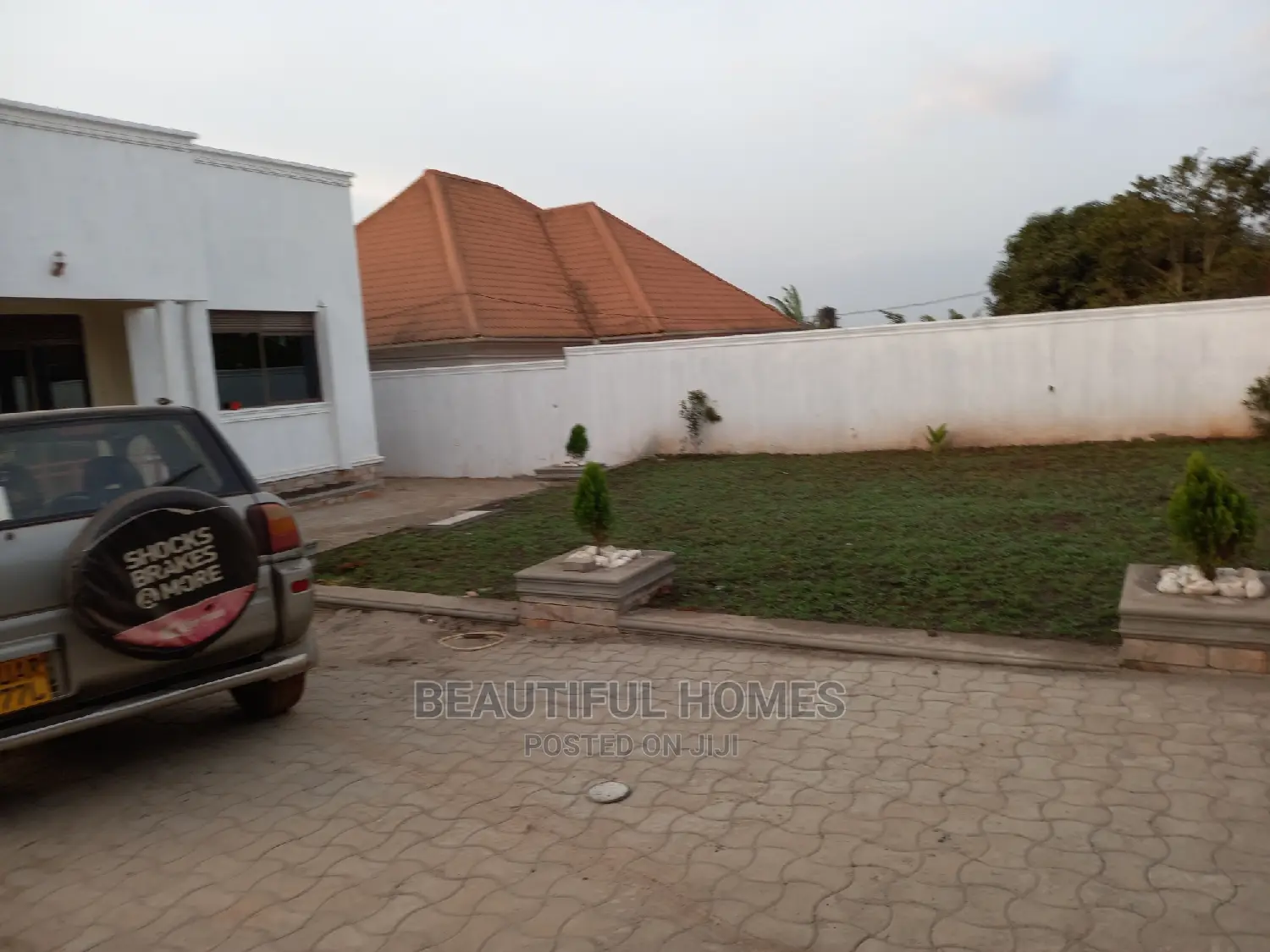 Furnished 4bdrm Maisonette in Kira, Central Division for Sale in Central Division