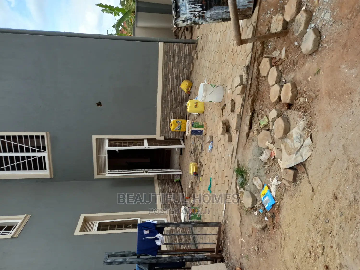 Furnished 4bdrm Duplex in Kira Tarmacked for Sale in Kira