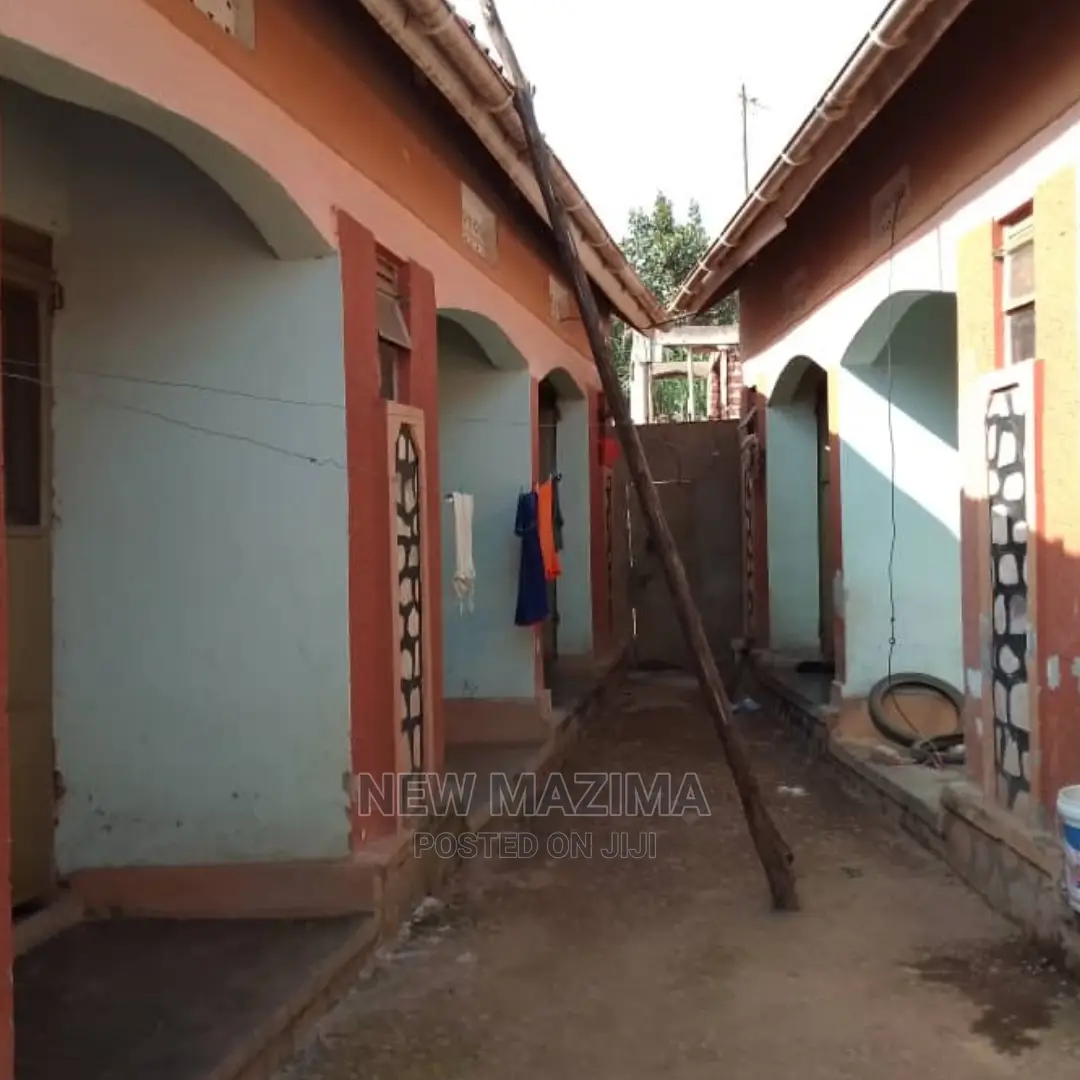 6bdrm House in Nansana, Central Division for Sale in Central Division