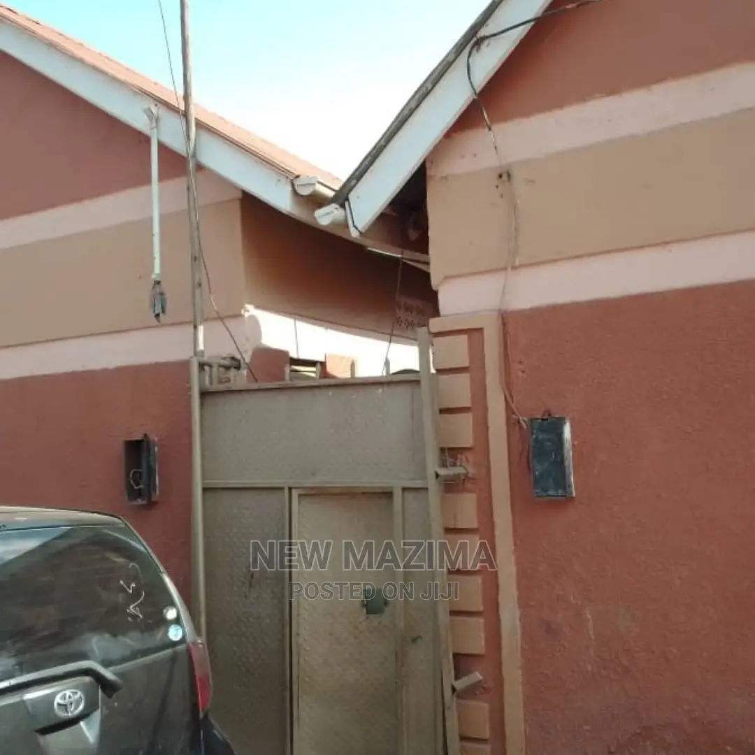 6bdrm House in Nansana, Central Division for Sale in Central Division