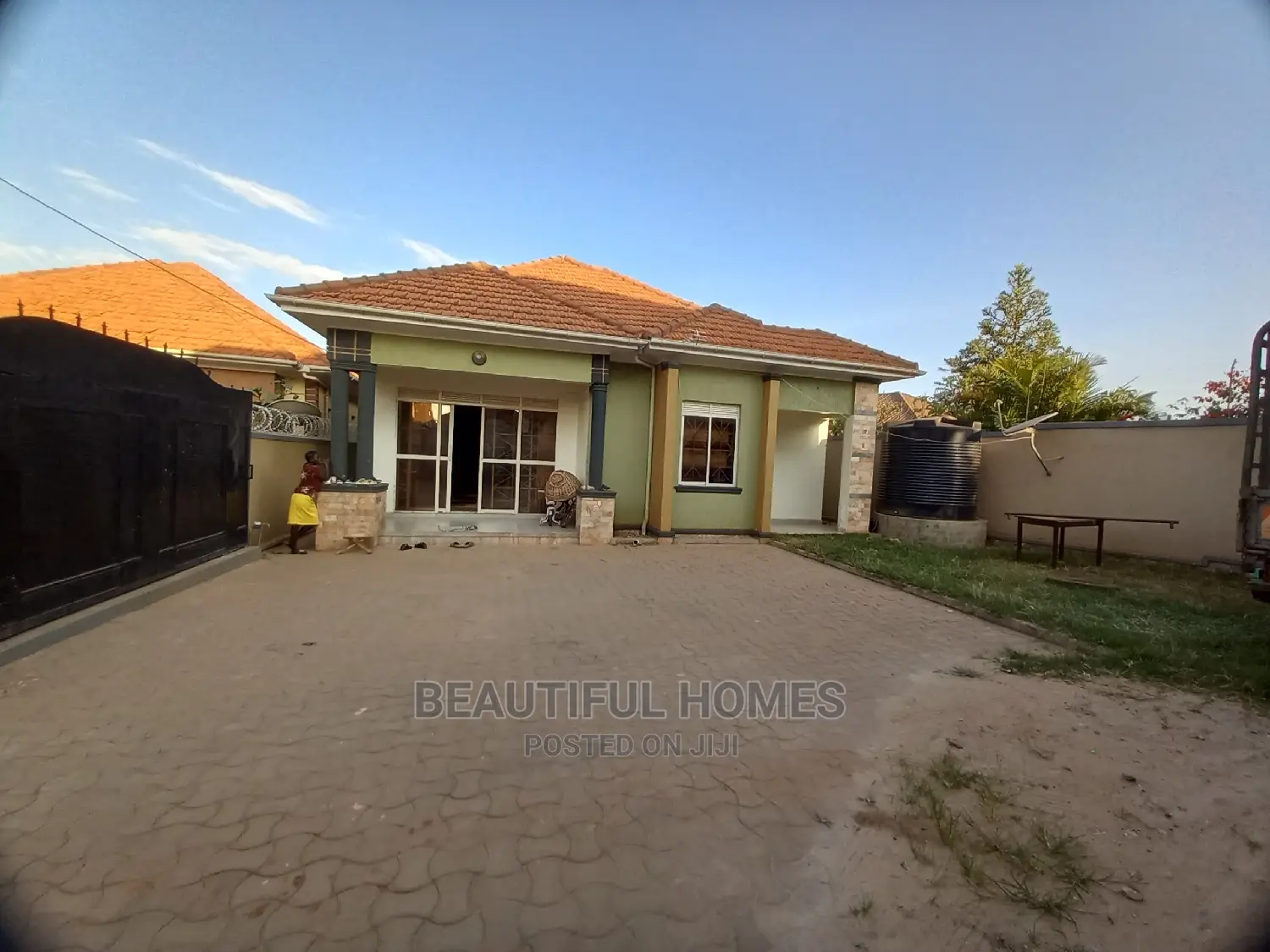 Furnished 4bdrm Bungalow in Kira Mamerito Road for Sale in Kira