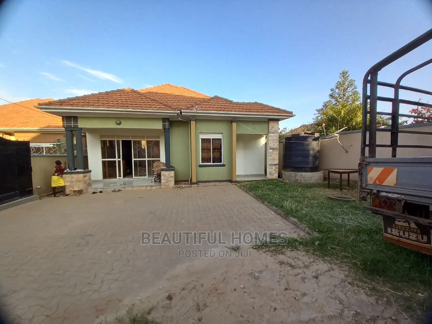 Furnished 4bdrm Bungalow in Kira Mamerito Road for Sale in Kira