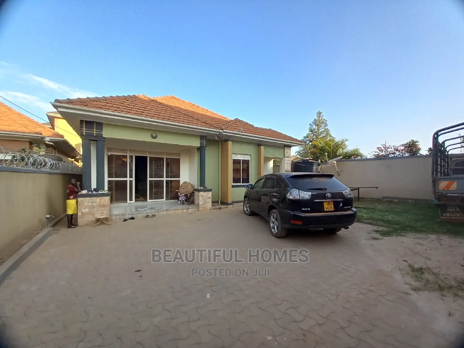 Furnished 4bdrm House in Kira Rich for Sale in Kira