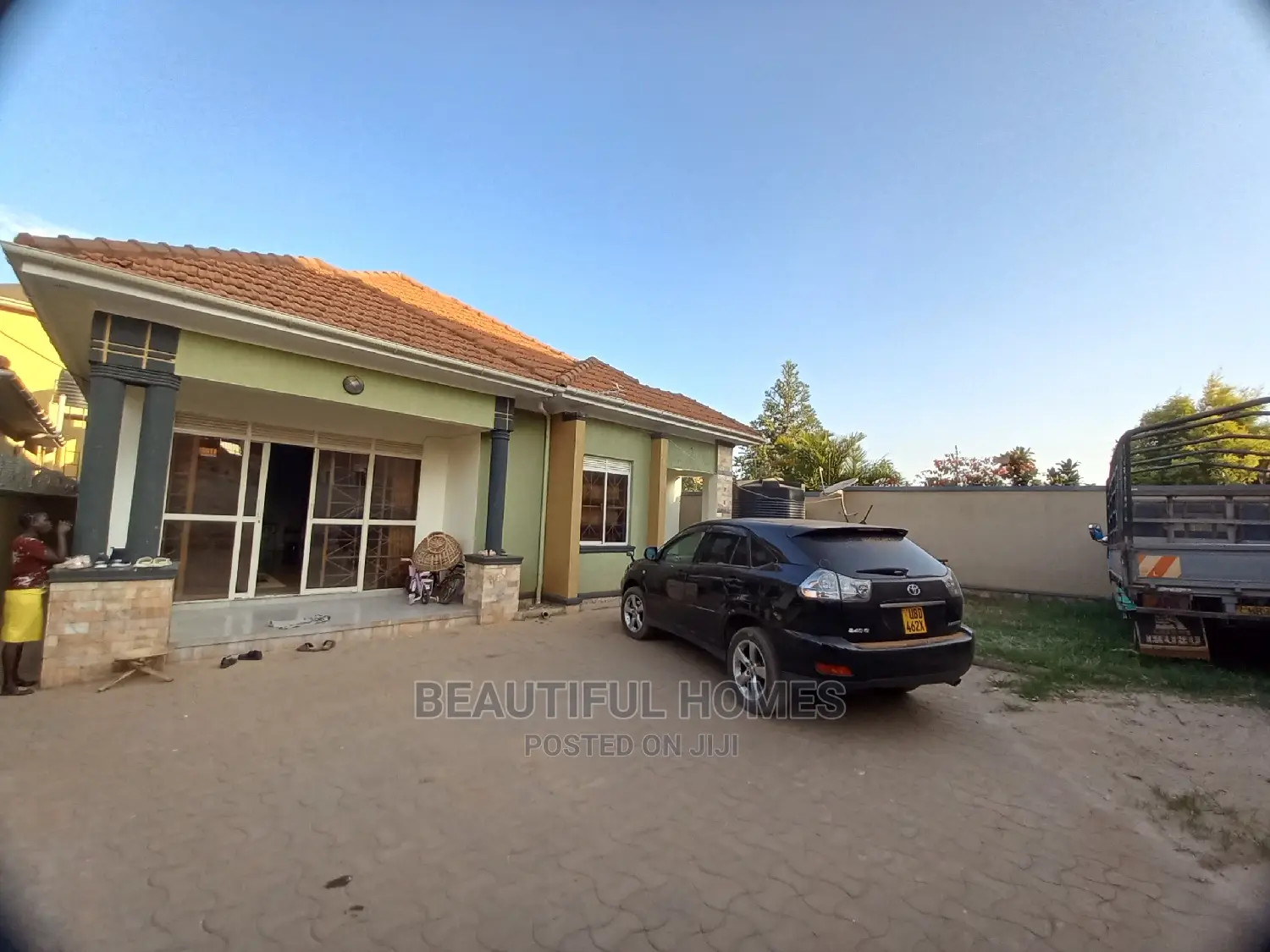 Furnished 4bdrm Bungalow in Kira Wealthy for Sale in Kira