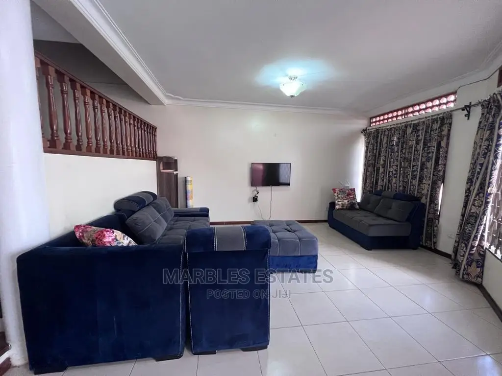 Furnished 2bdrm Townhouse/Terrace in Naguru, Central Division for Rent in Central Division