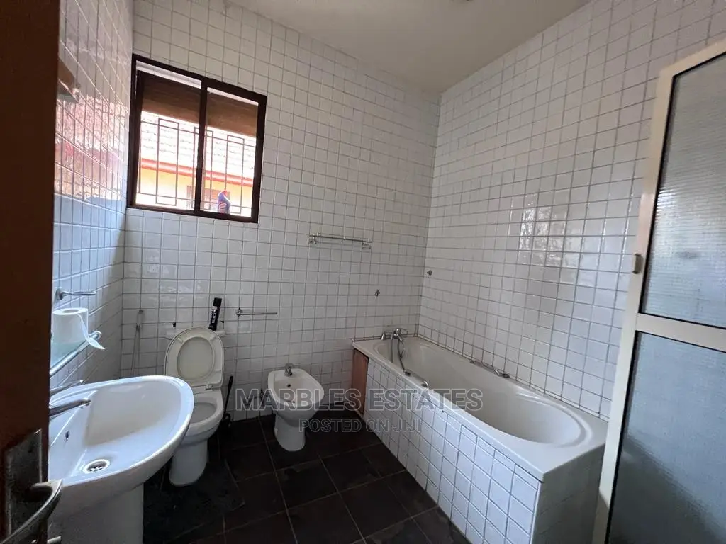Furnished 4bdrm Apartment in Naguru, Central Division for Rent in Central Division