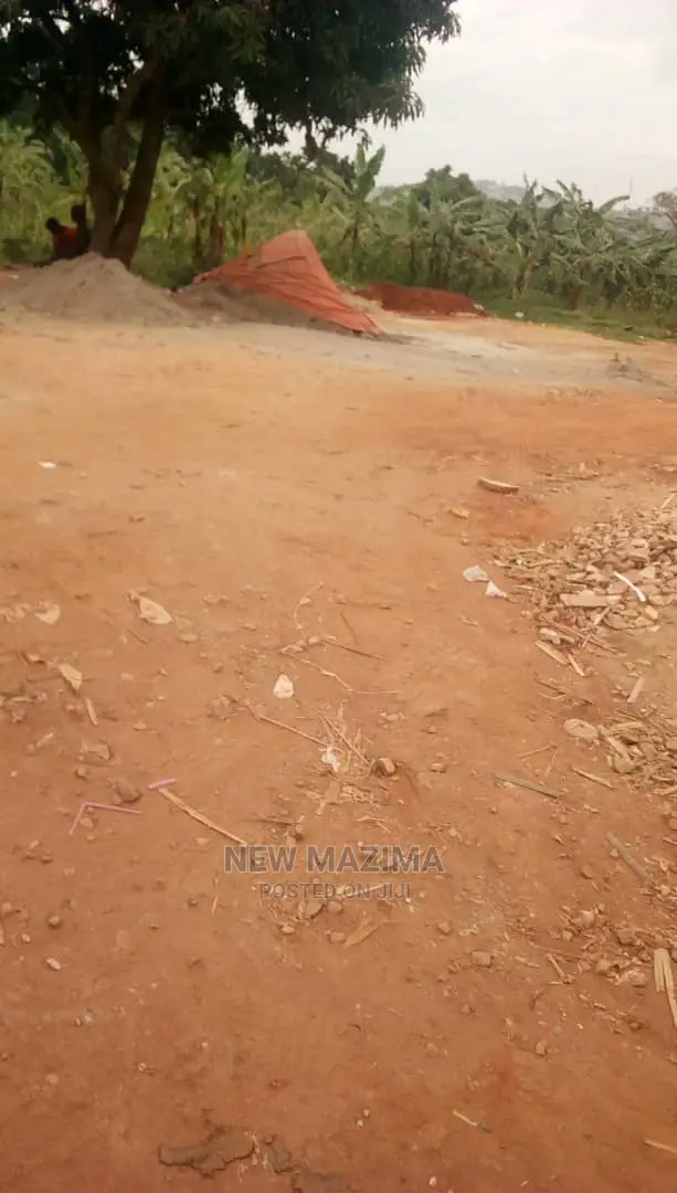 Commercial Plot Measuring Direct From Tarmac Namasuba Ndejje in Central Division