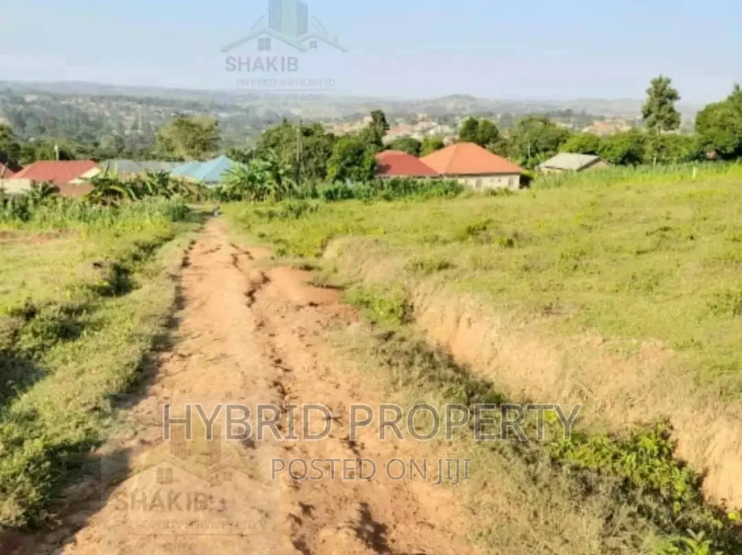 Plots for Sale at Kayunga~Gombe [Wakiso] Estate~Hoima Road. in Wakiso / Wakiso