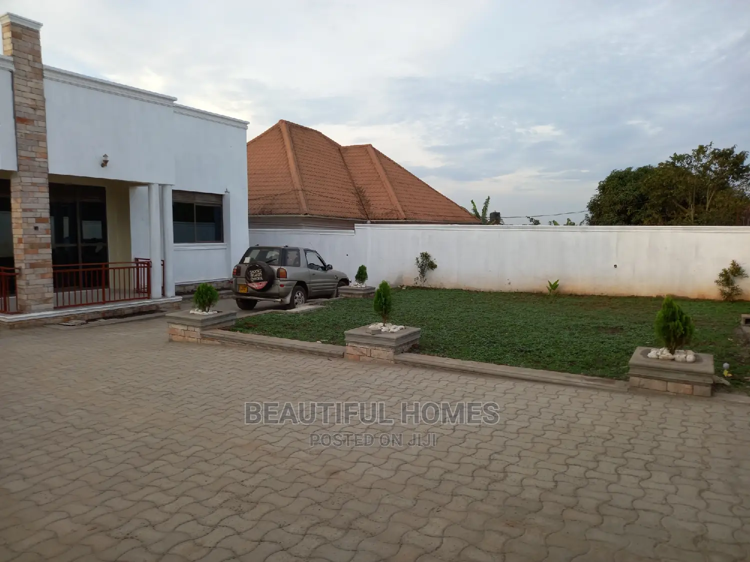 Furnished 4bdrm House in Kira for Sale in Kira
