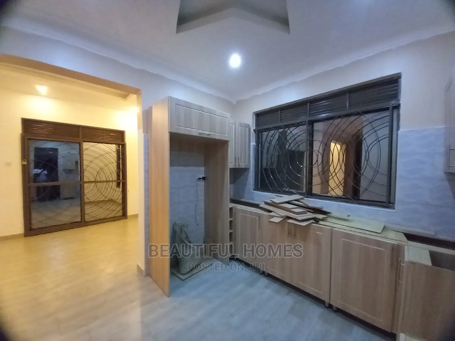 Furnished 4bdrm Bungalow in Kira for Sale in Kira