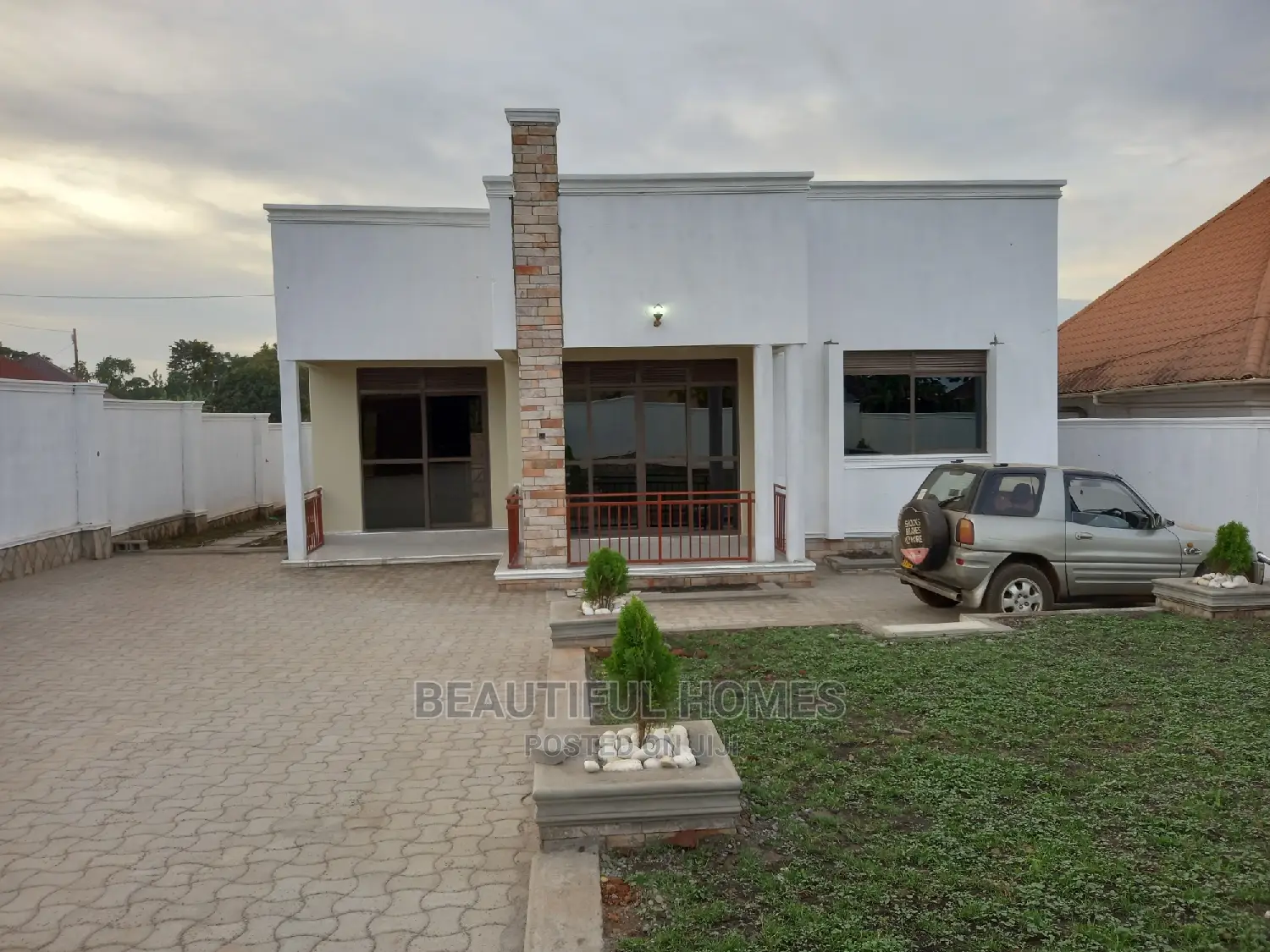 Furnished 4bdrm Bungalow in Kira for Sale in Kira