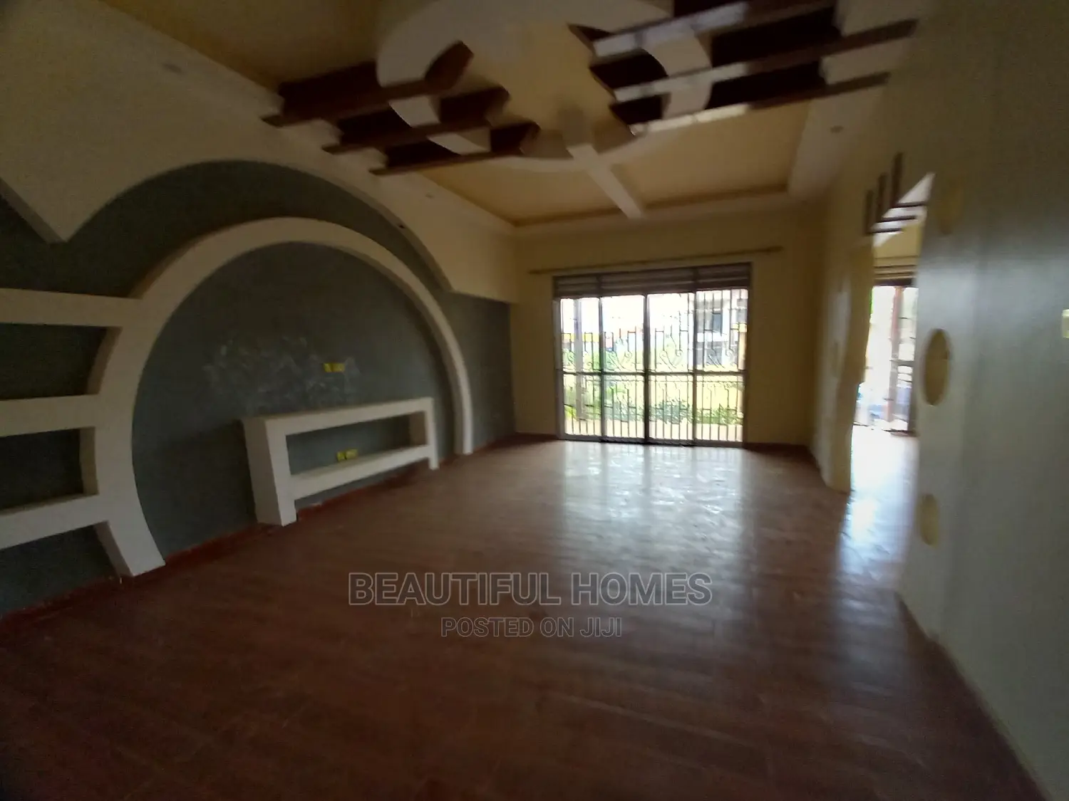 Furnished 4bdrm Bungalow in Kira for Sale in Kira