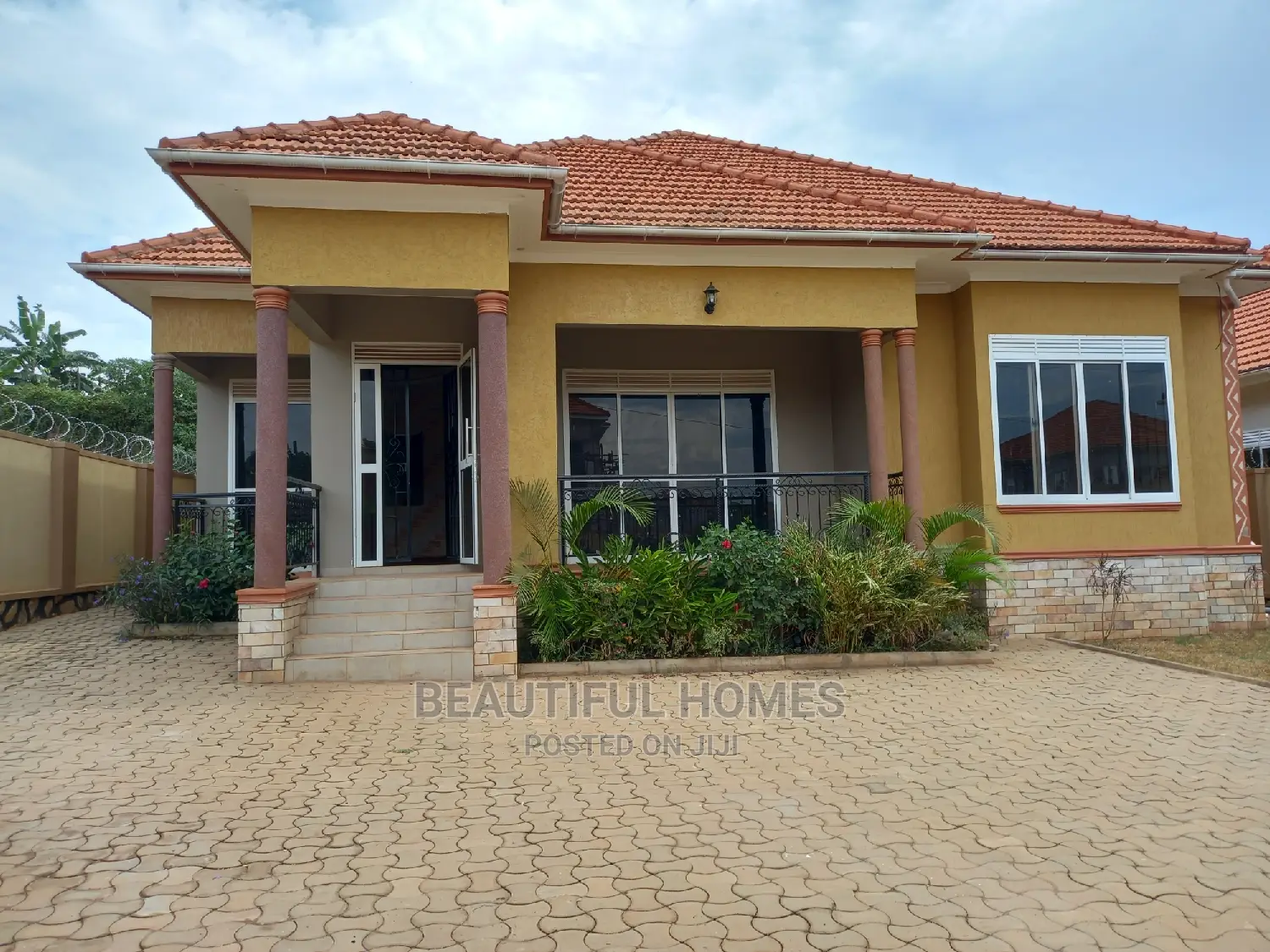 Furnished 4bdrm Bungalow in Kira for Sale in Kira