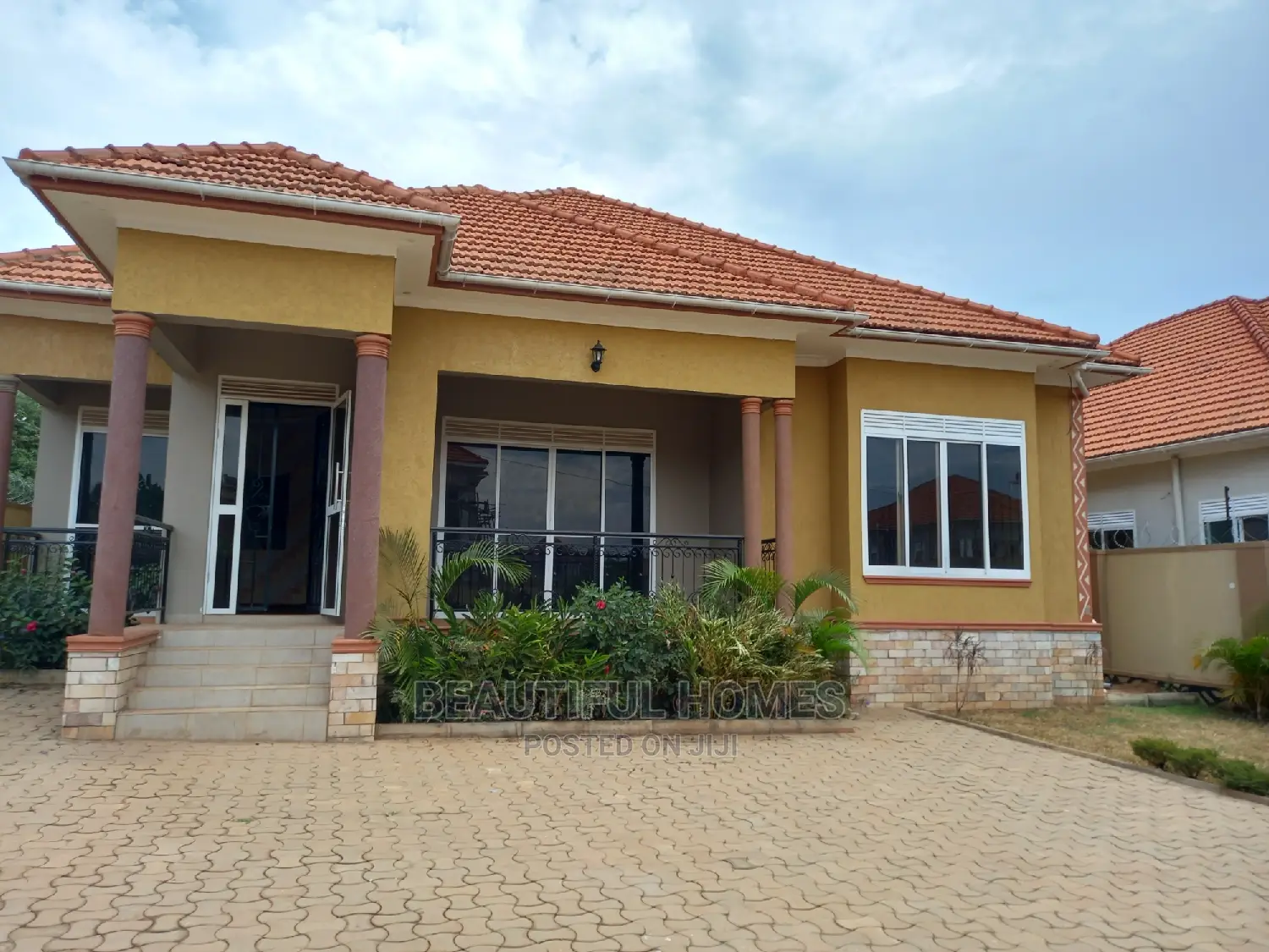 Furnished 4bdrm House in Kira for Sale in Kira