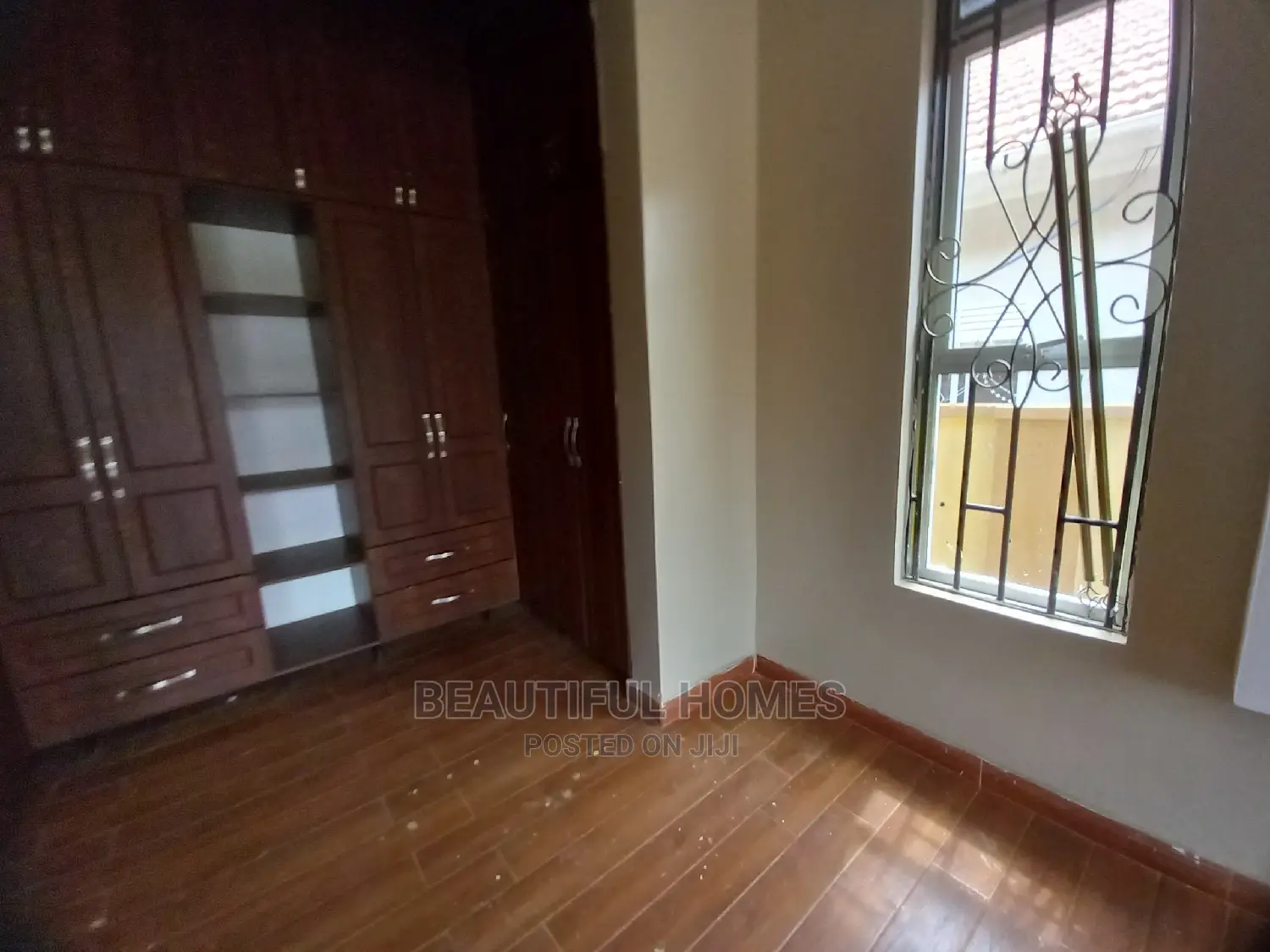 Furnished 4bdrm House in Kira for Sale in Kira