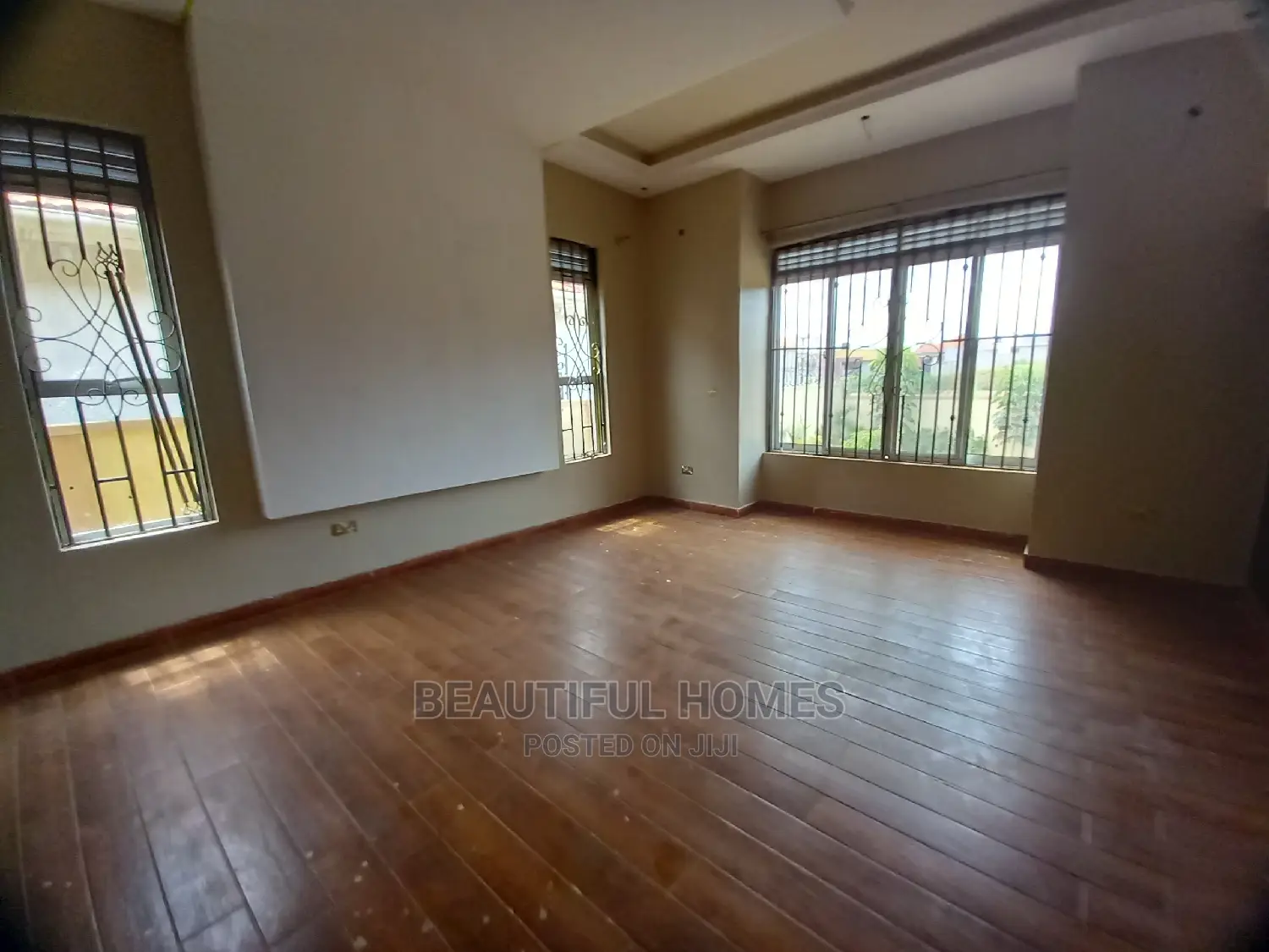 Furnished 4bdrm House in Kira for Sale in Kira